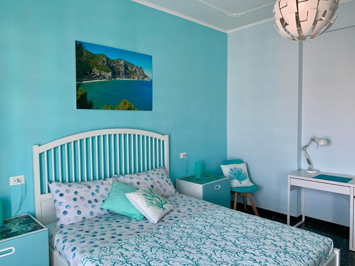 Biker'S Blue Cove Apartment Finale Ligure Exterior photo